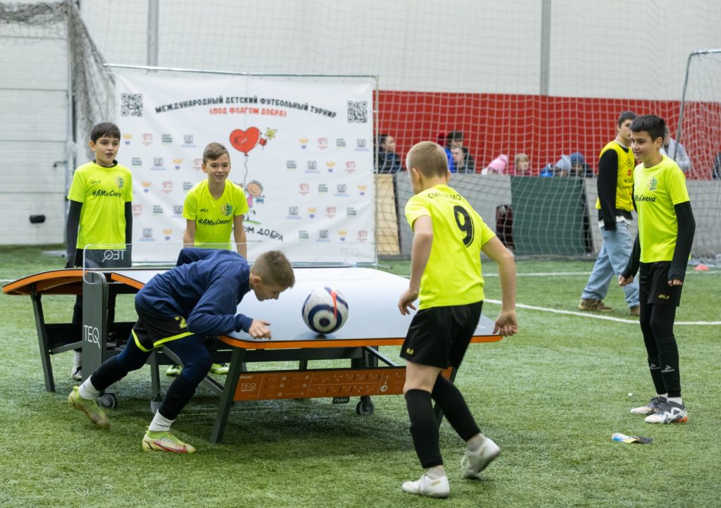 Футбольные мастер-классы прошли в школах-интернатах Псковской области